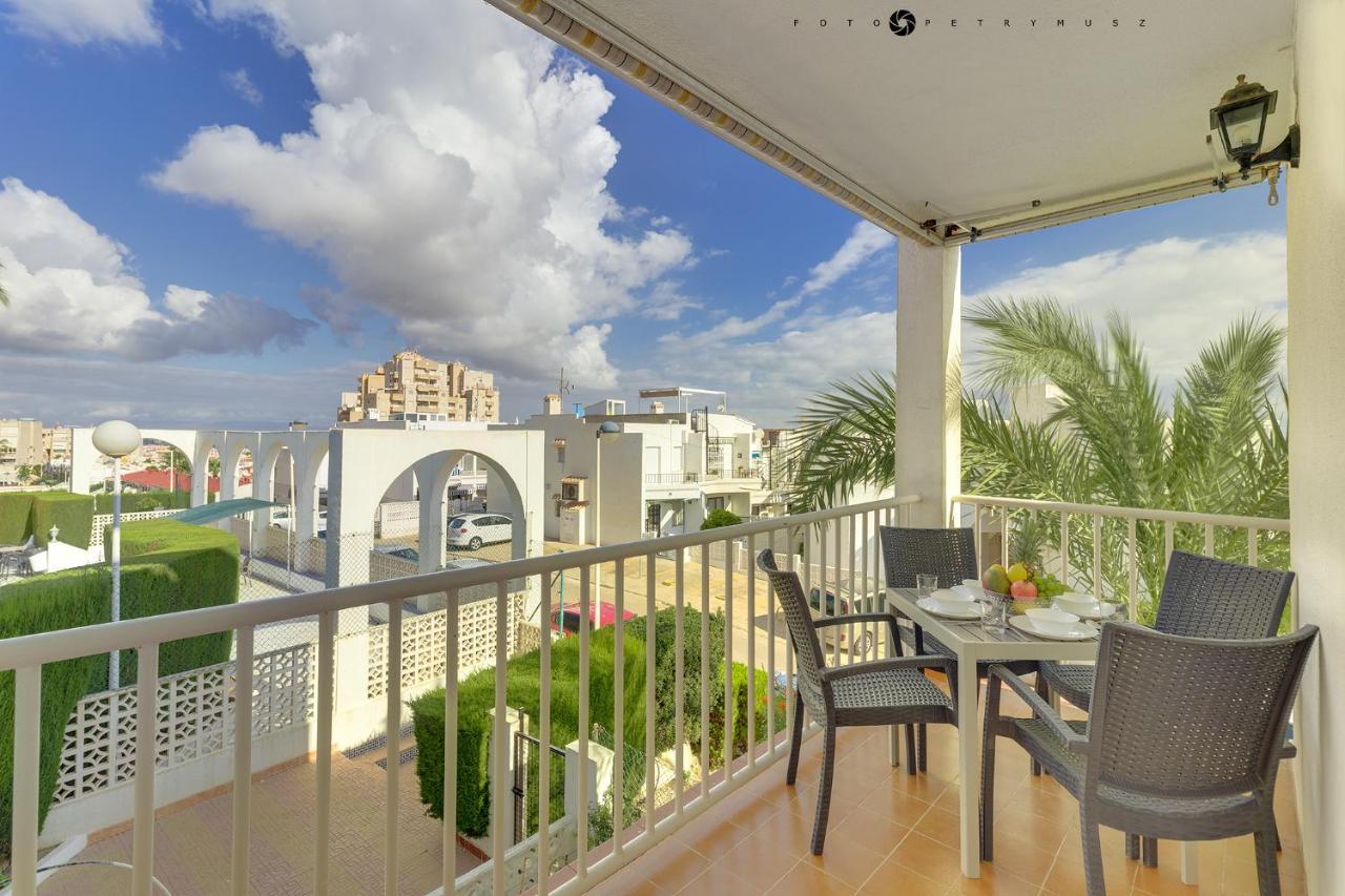 Apartment With Pool, Sea Views & Balcony Less Than 10Min Walk To La Mata Beach! Torrevieja Luaran gambar